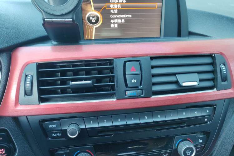 Used BMW 3 Series 2014 320Li Fashion Model Audio And AC Panel