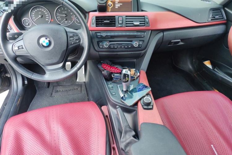 Used BMW 3 Series 2014 320Li Fashion Model Center Console