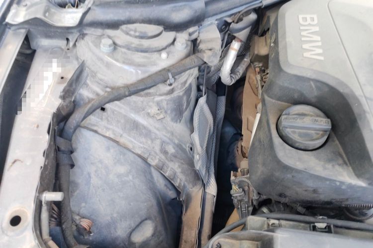 Used BMW 3 Series 2014 320Li Fashion Model Engine Bay Right