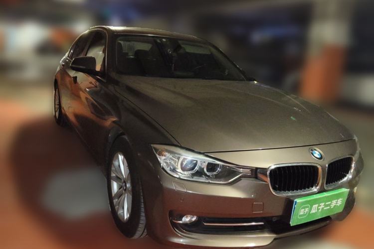Used BMW 3 Series 2014 320Li Fashion Model Front Right 45 Deg