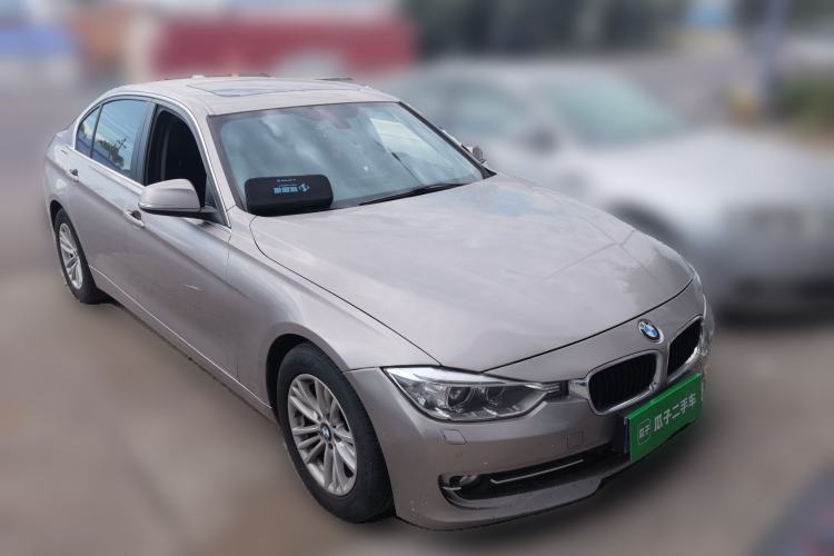 Used BMW 3 Series 2014 320Li Fashion Model Front Right 45 Deg