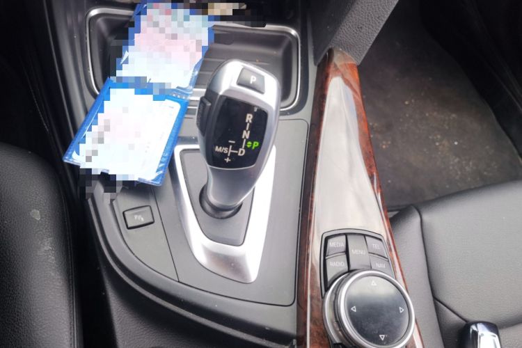 Used BMW 3 Series 2014 320Li Fashion Model Gear Lever