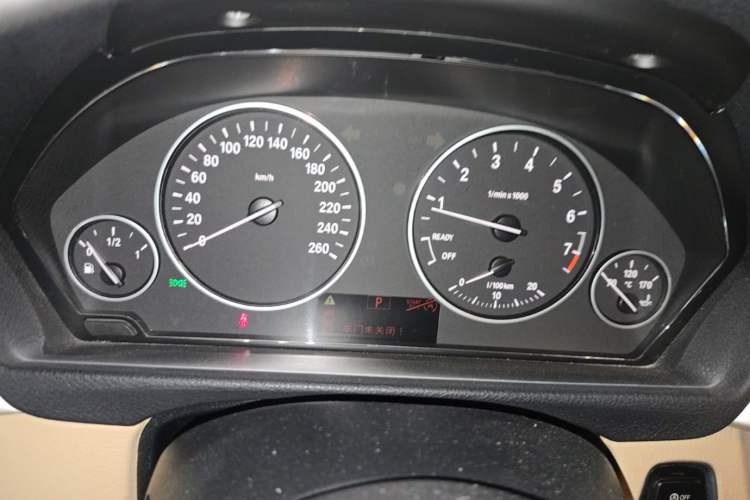 Used BMW 3 Series 2014 320i Sport Edition Instrument Cluster