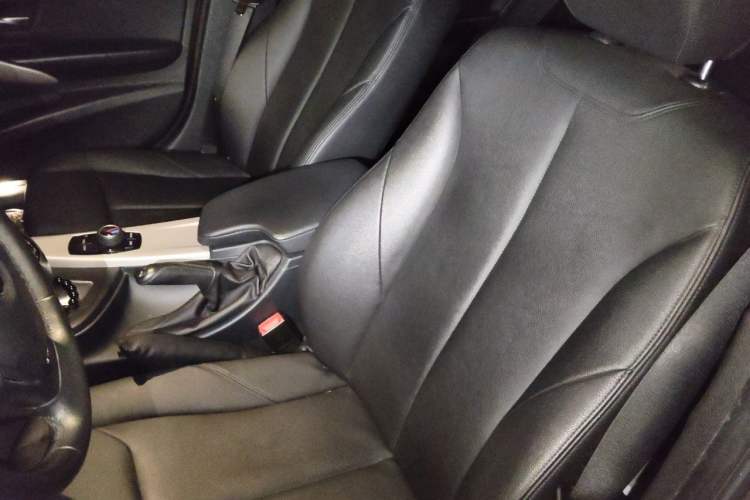 Used BMW 3 Series 2014 320Li Fashion Model Left Front Seat