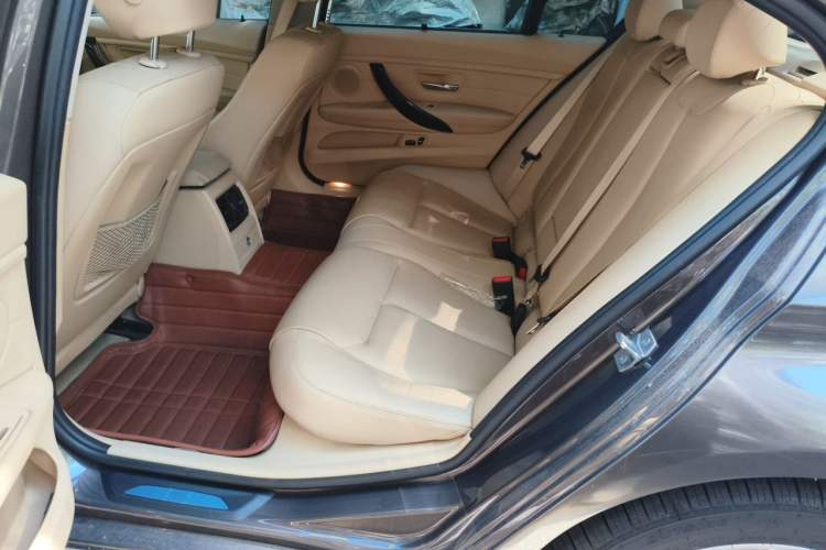 Used BMW 3 Series 2014 320Li Luxury Design Package Left Rear Seat