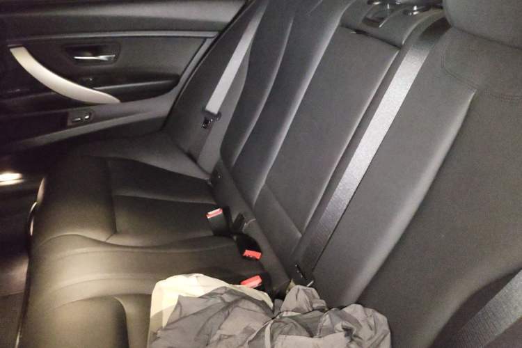 Used BMW 3 Series 2014 320Li Fashion Model Left Rear Seat