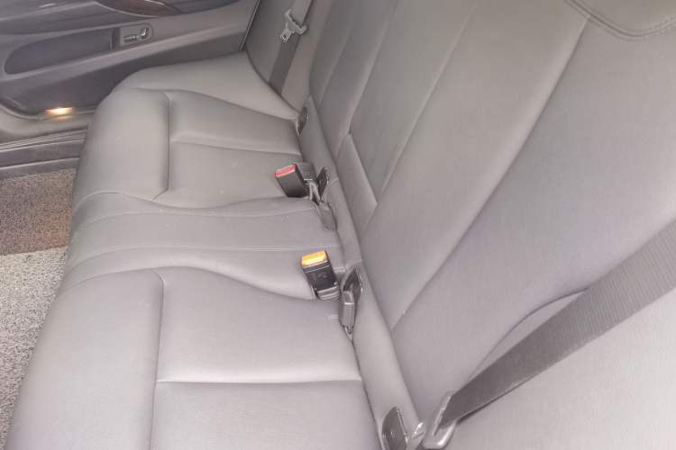 Used BMW 3 Series 2014 320Li Fashion Model Left Rear Seat