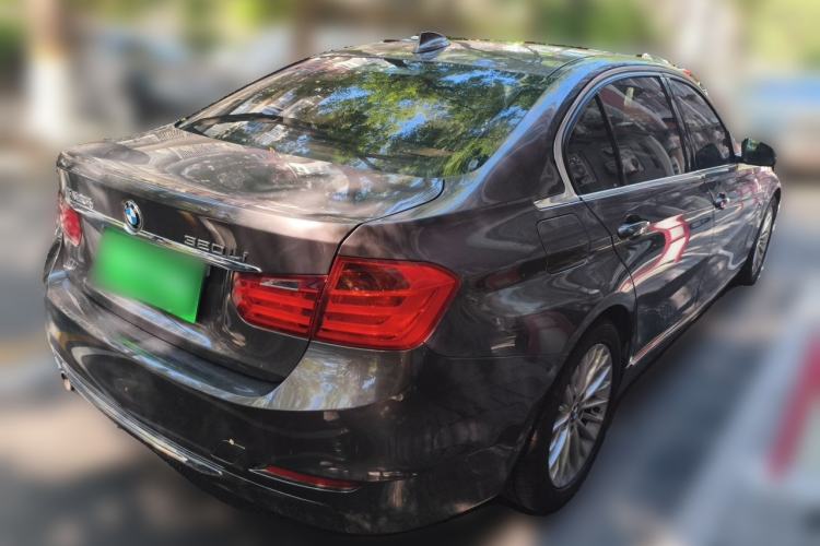 Used BMW 3 Series 2014 320Li Luxury Design Package Rear Right 45 Deg