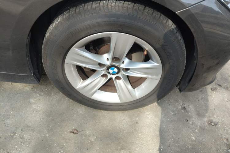 Used BMW 3 Series 2014 320i Sport Edition Right Front Wheel Hub