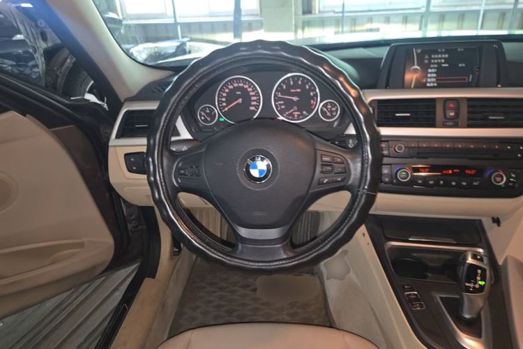 Used BMW 3 Series 2014 320i Sport Edition Steering Wheel