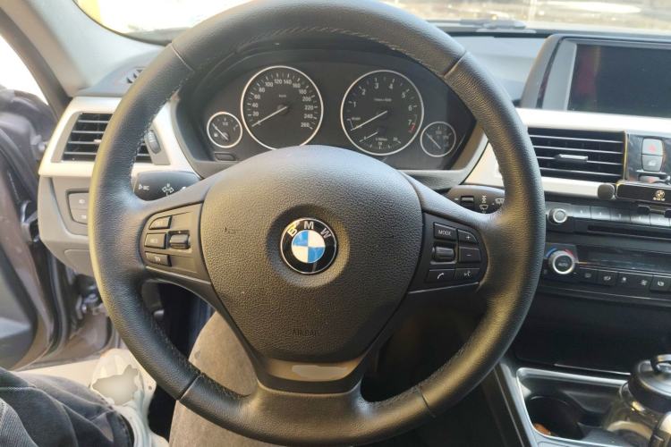 Used BMW 3 Series 2014 320i Sport Edition Steering Wheel