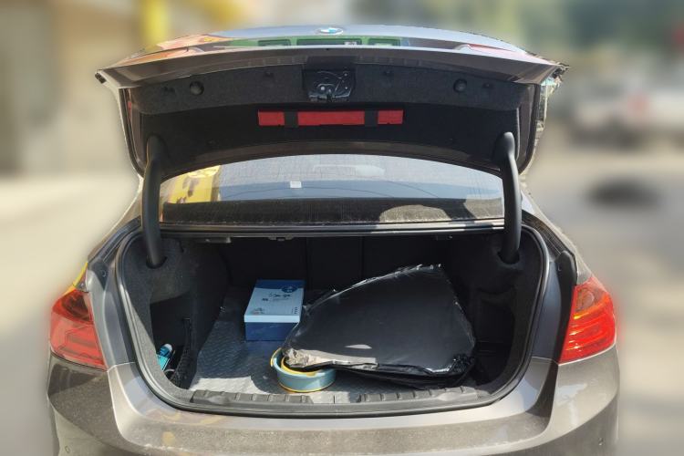 Used BMW 3 Series 2014 320i Sport Edition Trunk