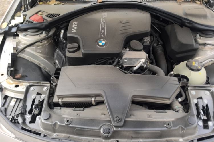 Used BMW 3 Series 2014 328Li Fashion Model Engine Bay
