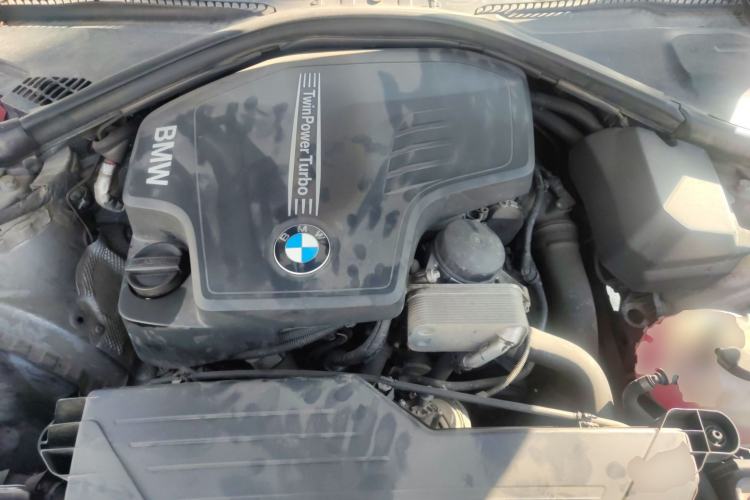 Used BMW 3 Series 2014 320i Sport Edition Engine Bay