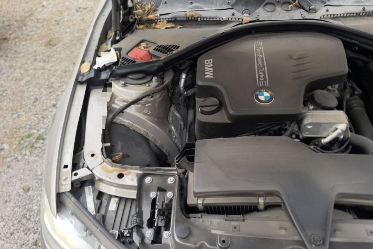 Used BMW 3 Series 2014 328Li Fashion Model Engine Bay Right