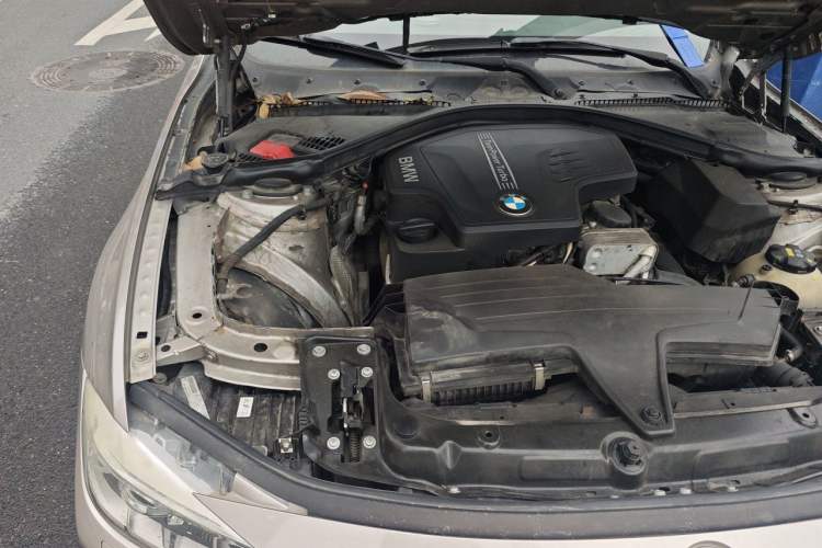 Used BMW 3 Series 2014 320Li Fashion Model Engine Bay Right