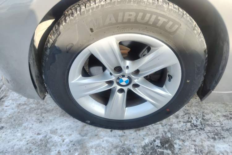 Used BMW 3 Series 2014 320i Sport Edition Exterior 3