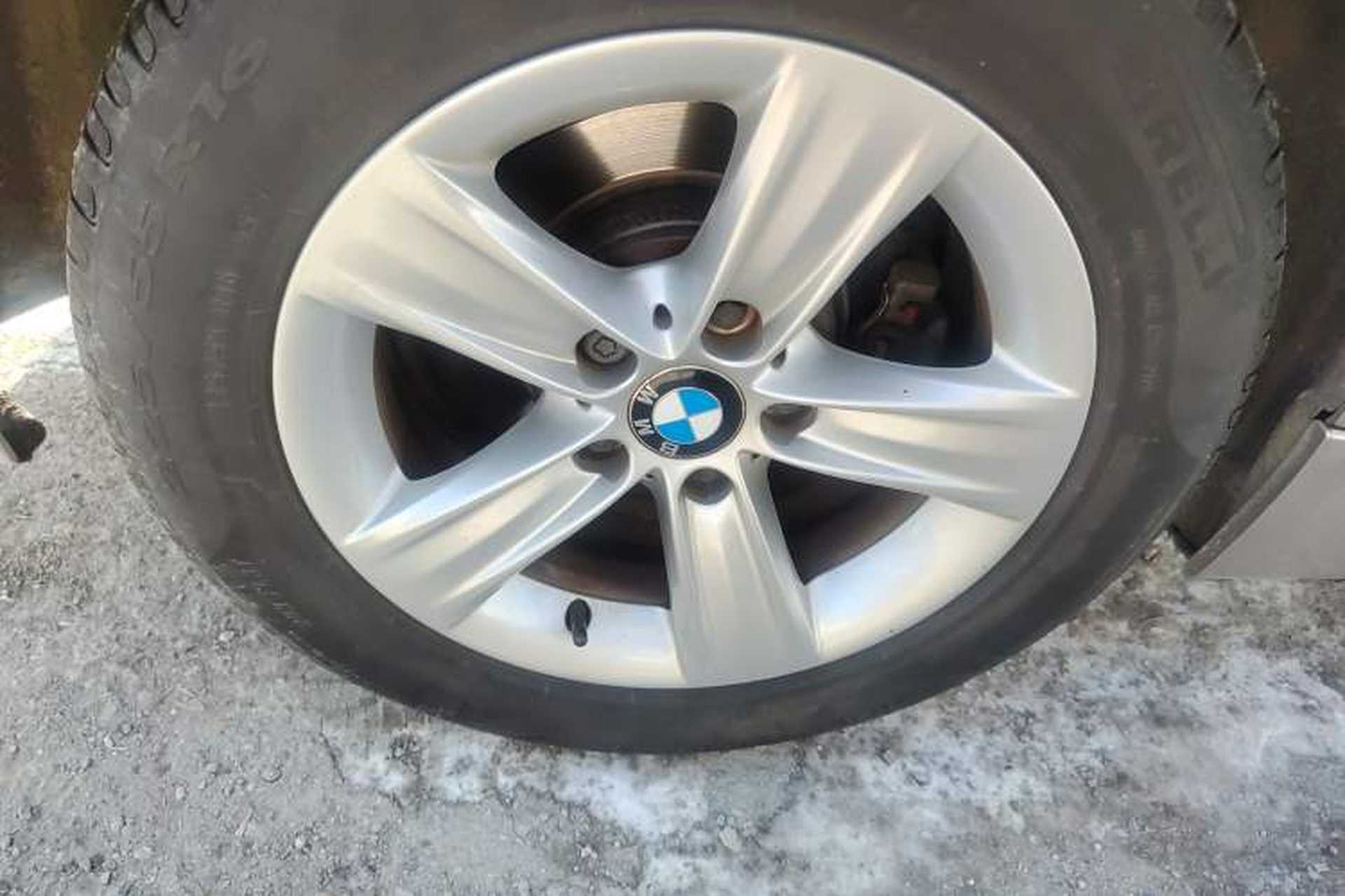 Used BMW 3 Series 2014 320i Sport Edition Exterior 4