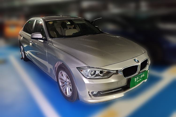 Used BMW 3 Series 2014 320Li Fashion Model Front Right 45 Deg