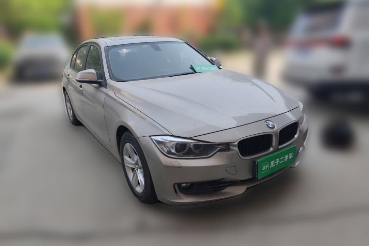 Used BMW 3 Series 2014 320i Sport Edition Front Right 45 Deg