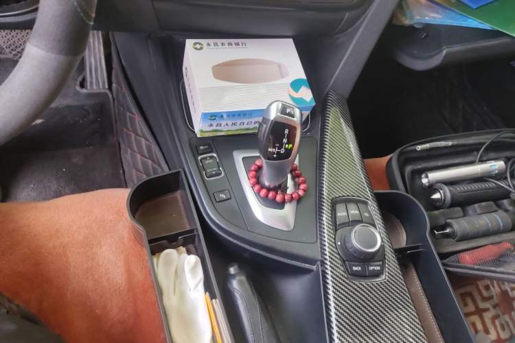 Used BMW 3 Series 2014 320Li Fashion Model Gear Lever