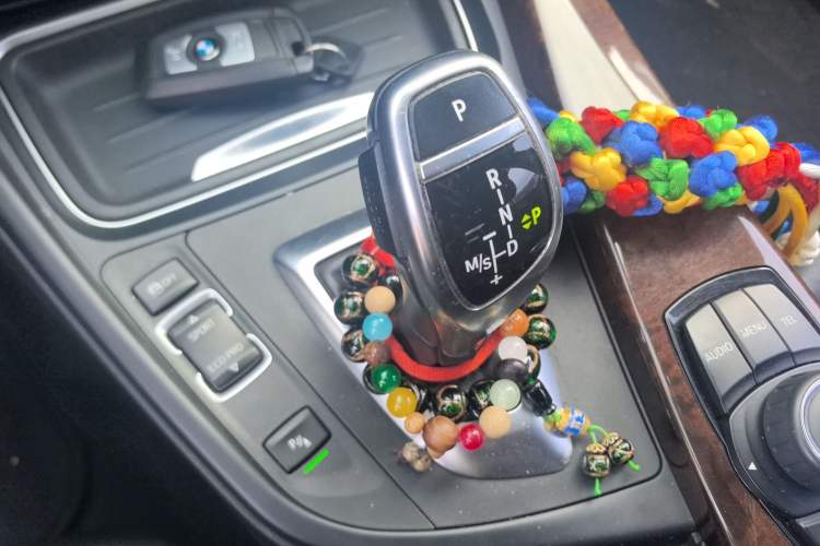 Used BMW 3 Series 2014 328Li Fashion Model Gear Lever