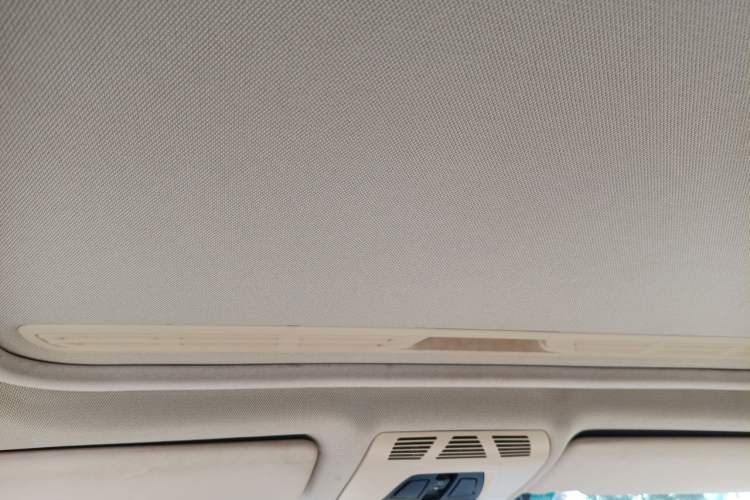 Used BMW 3 Series 2014 320Li Fashion Model Headliner