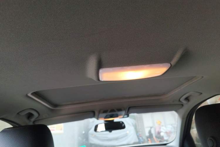Used BMW 3 Series 2014 320i Sport Edition Headliner