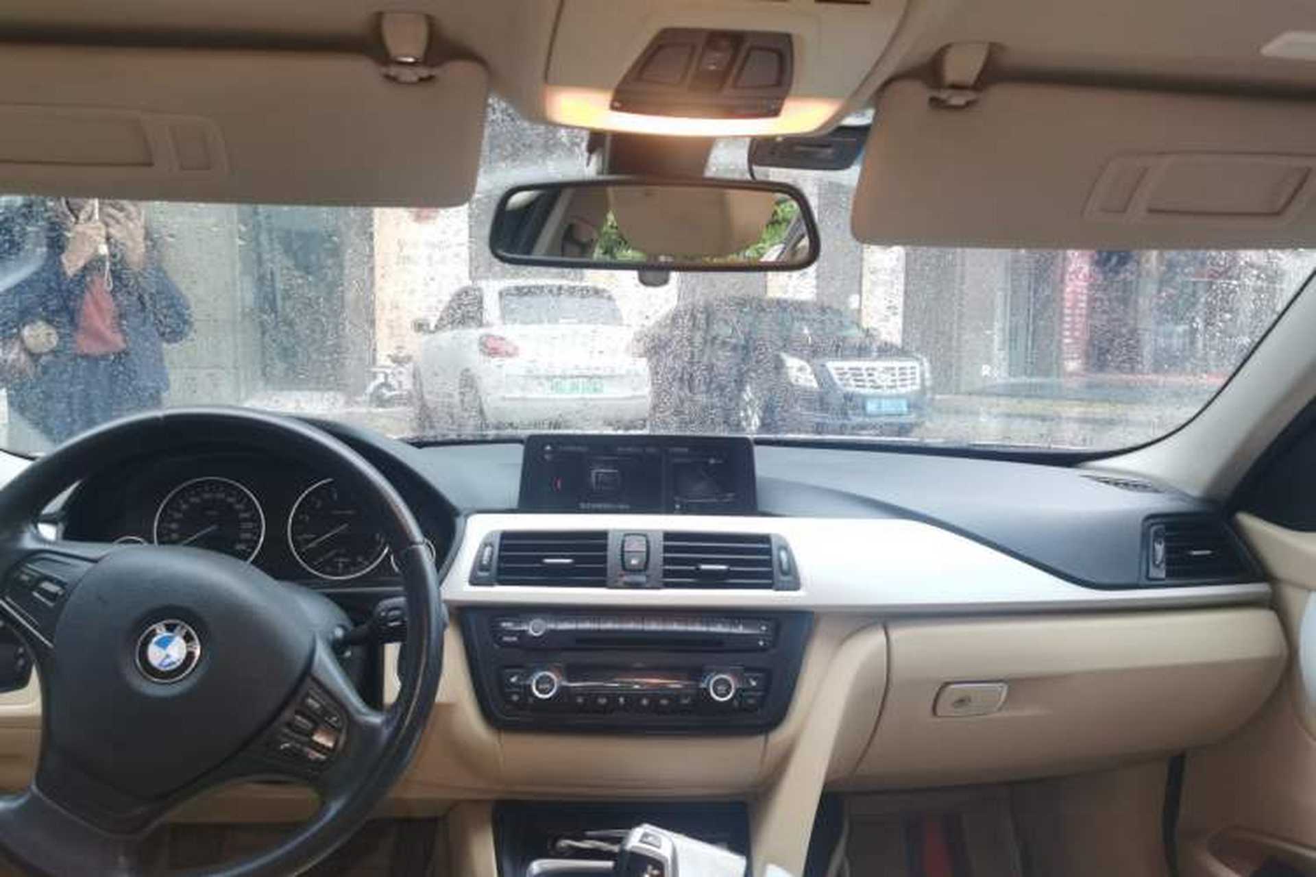 Used BMW 3 Series 2014 320i Sport Edition Headliner