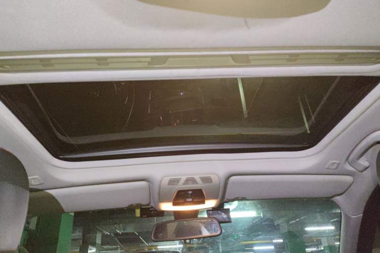 Used BMW 3 Series 2014 320i Sport Design Package Headliner