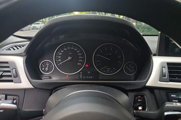 Used BMW 3 Series 2014 320Li Fashion Model Instrument Cluster
