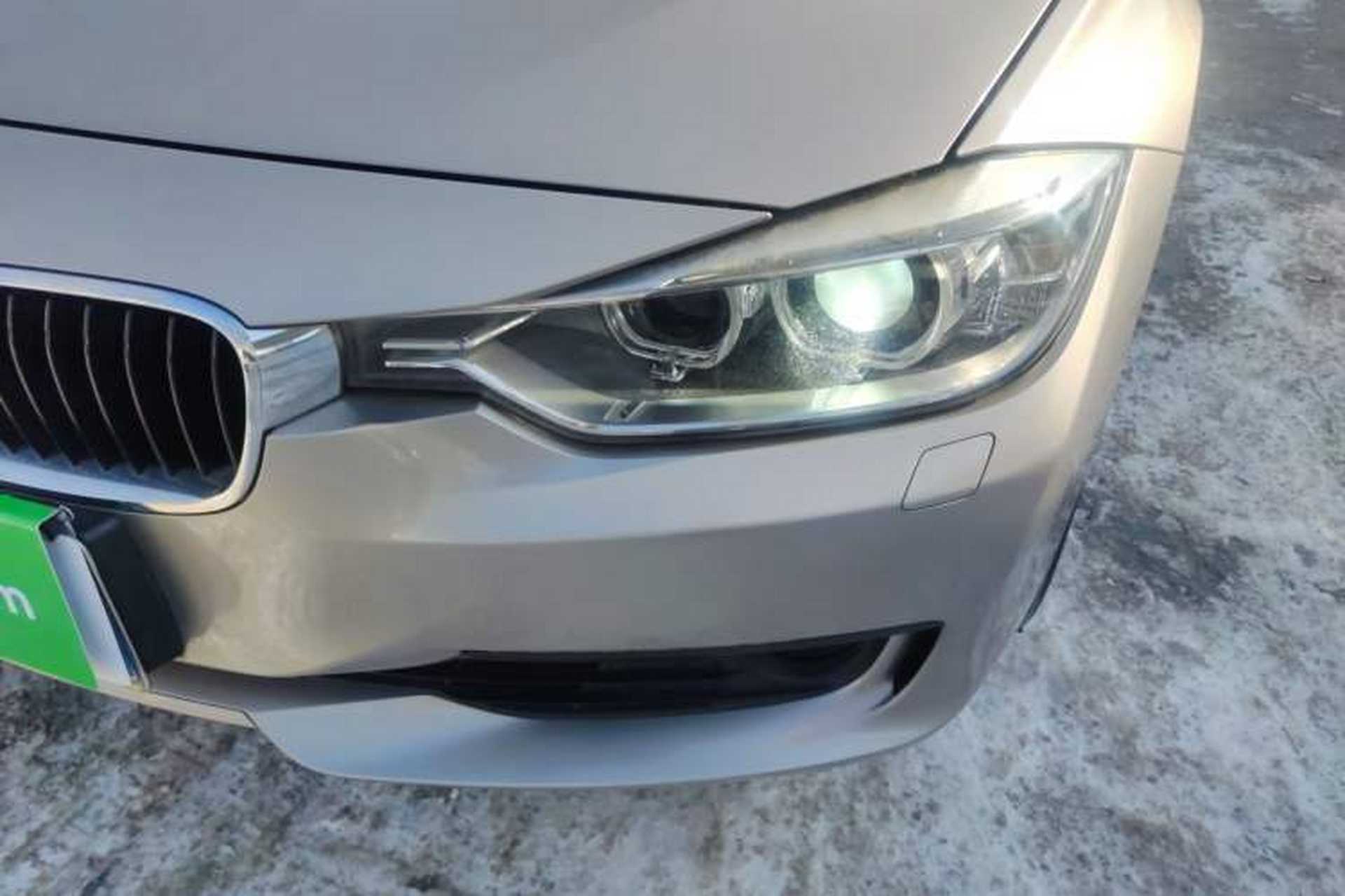 Used BMW 3 Series 2014 320i Sport Edition Left Front Headlight