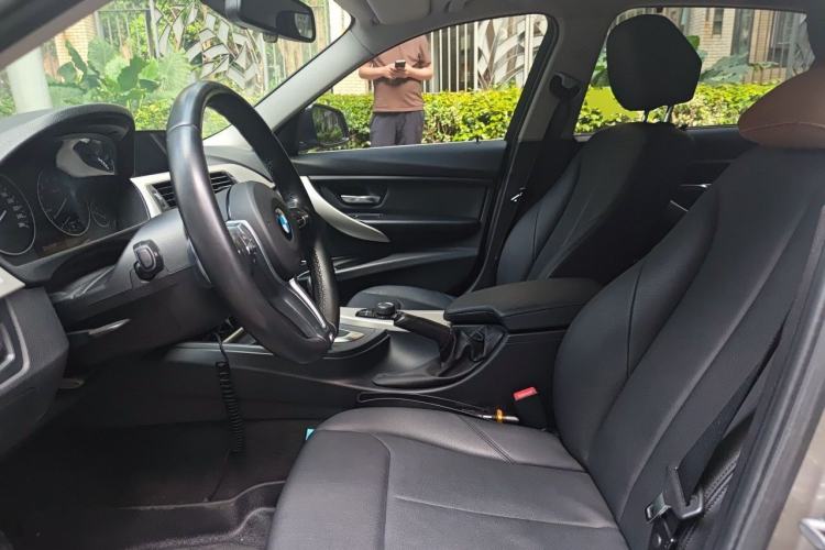 Used BMW 3 Series 2014 320Li Fashion Model Left Front Seat