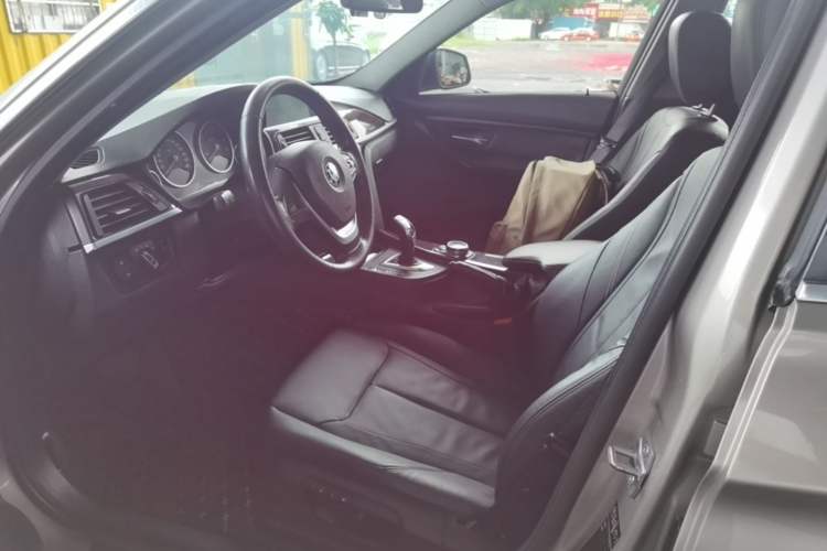Used BMW 3 Series 2014 320Li Luxury Design Package Left Front Seat