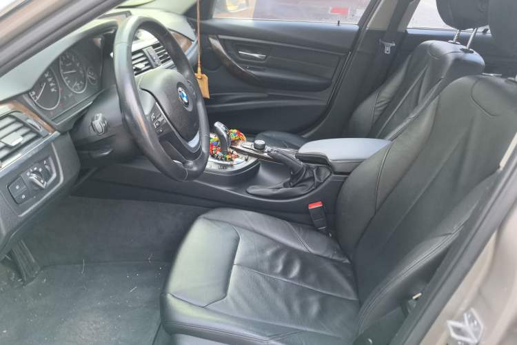 Used BMW 3 Series 2014 328Li Fashion Model Left Front Seat