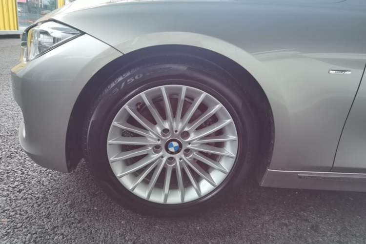 Used BMW 3 Series 2014 320Li Luxury Design Package Left Front Wheel Hub