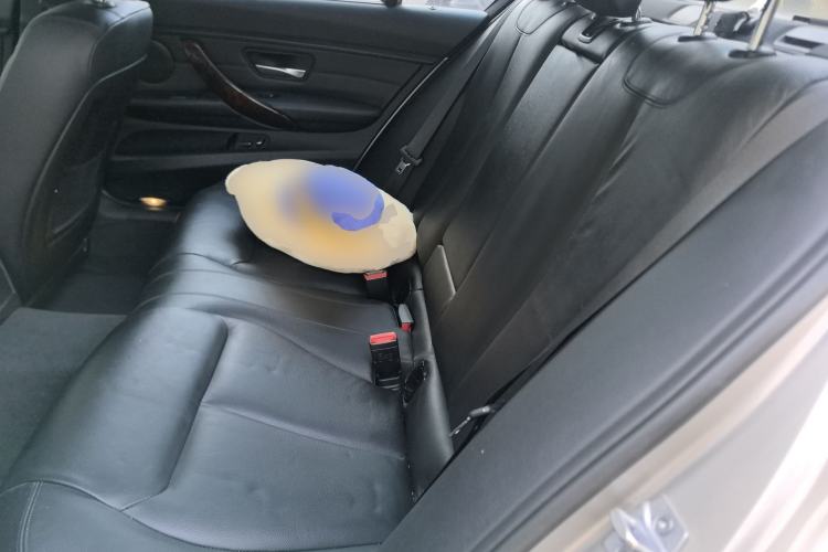 Used BMW 3 Series 2014 328Li Fashion Model Left Rear Seat