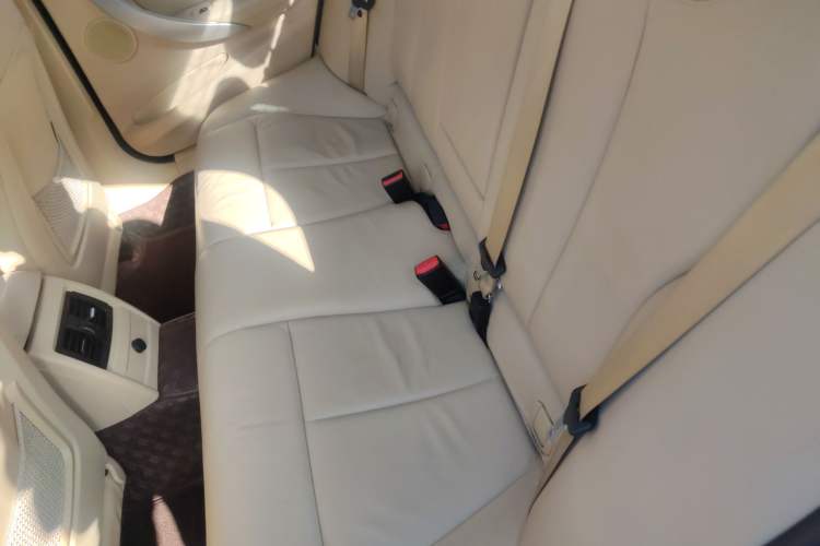 Used BMW 3 Series 2014 320i Sport Edition Left Rear Seat