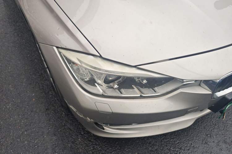 Used BMW 3 Series 2014 320Li Fashion Model Right Front Headlight