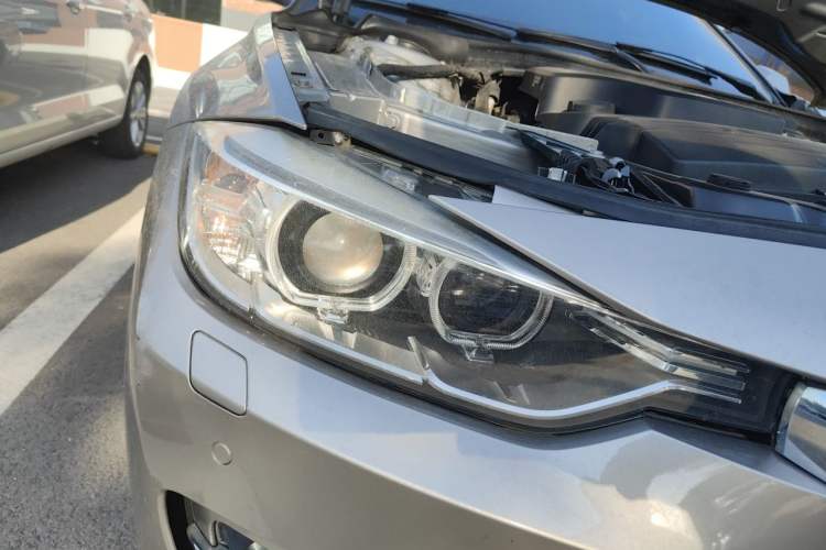Used BMW 3 Series 2014 320Li Fashion Model Right Front Headlight