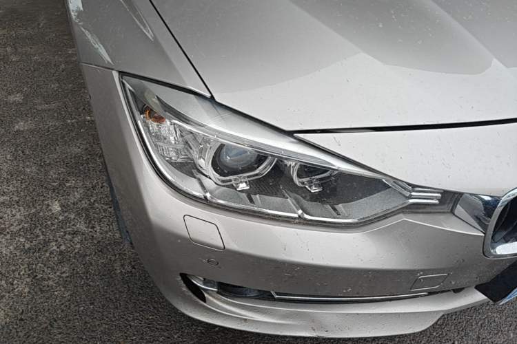 Used BMW 3 Series 2014 320Li Fashion Model Right Front Headlight