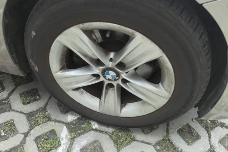 Used BMW 3 Series 2014 320i Sport Edition Right Front Wheel Hub