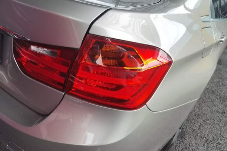 Used BMW 3 Series 2014 320Li Luxury Design Package Right Rear Taillight
