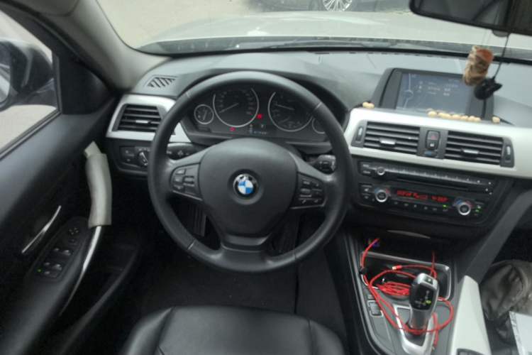 Used BMW 3 Series 2014 320i Sport Edition Steering Wheel