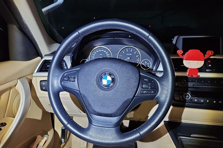 Used BMW 3 Series 2014 320Li Fashion Model Steering Wheel