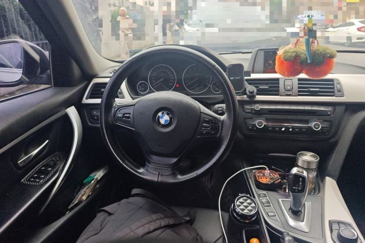 Used BMW 3 Series 2014 320Li Fashion Model Steering Wheel