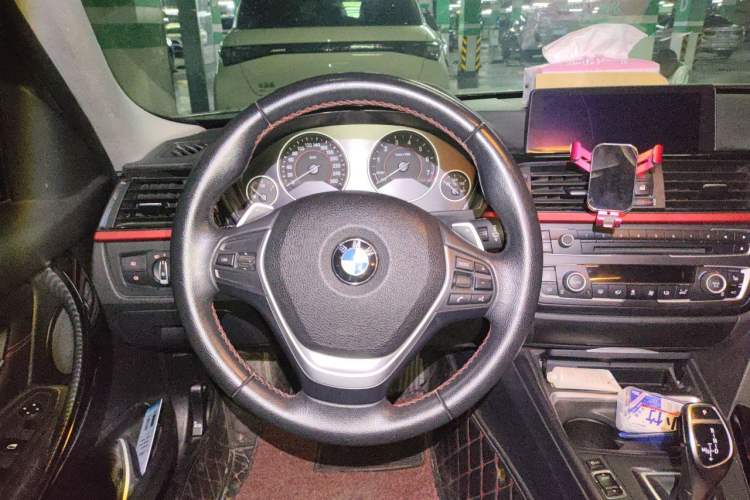 Used BMW 3 Series 2014 320i Sport Design Package Steering Wheel