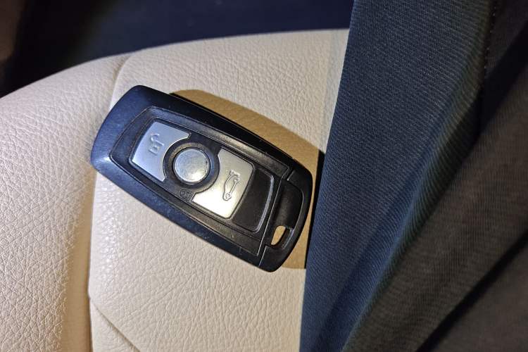 Used BMW 3 Series 2014 320Li Fashion Model Vehicle Key