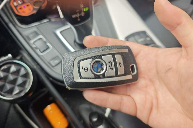 Used BMW 3 Series 2014 320Li Fashion Model Vehicle Key