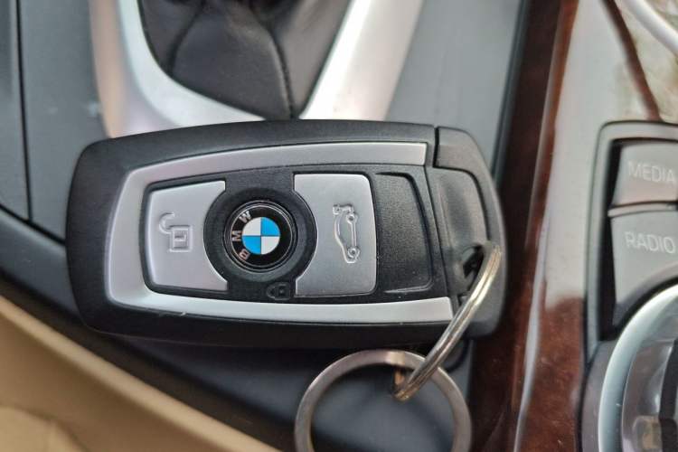 Used BMW 3 Series 2014 320Li Luxury Design Package Vehicle Key